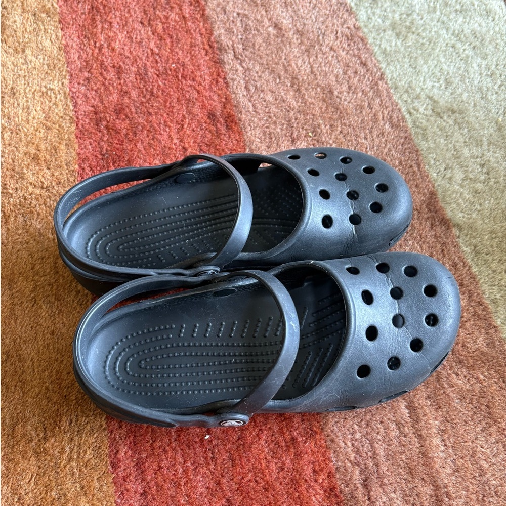 Women size 10 Crocs Karin Shayna Black Clogs